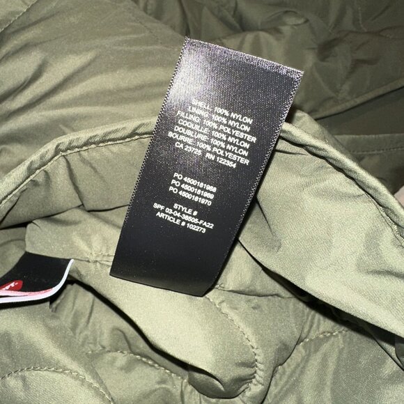 Aritzia Tna River Green V-Neck Zip Up Quilted Vest Women's Small S - Picture 6 of 7